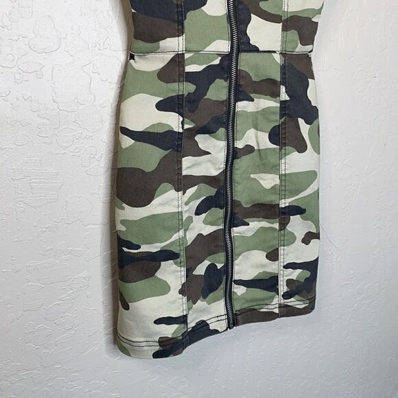 (H&M) divided dress - Picture 4 of 9